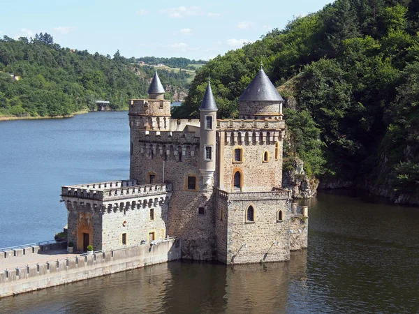 Chateau de la Roche, Saint Priest la Roche, Francia — Foto Stock