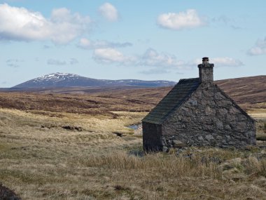 Shielin of Mark bothy, with mount Keen in the background, Scotl clipart