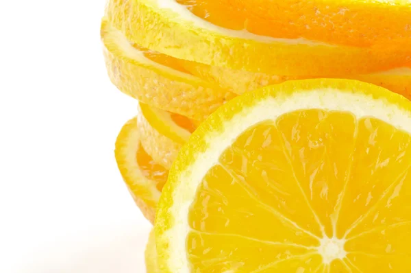 Stapel geschnittener Orangen — Stockfoto