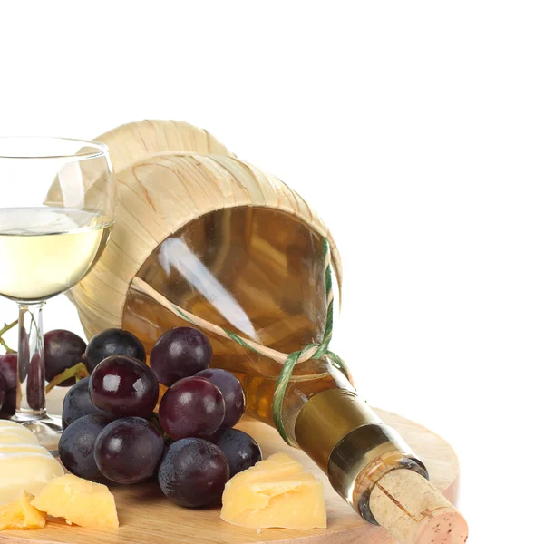 Gourmet food, French cuisine - wine, cheese and grapes — Stock Photo, Image