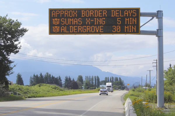 Border Crossing Wait Time Signage