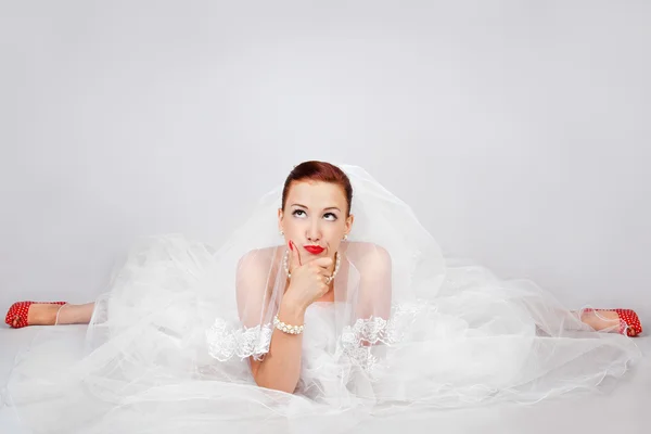 stock image Portrait of beautiful bride in red shoes