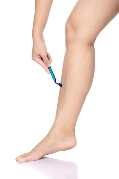 Afeitar las piernas — Foto de Stock