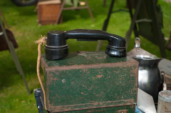 Старый военный телефон — стоковое фото