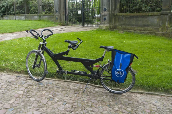 Tandem bicycle — Stock Photo, Image