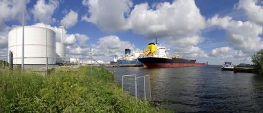 amsterdam Harbor tankerleri