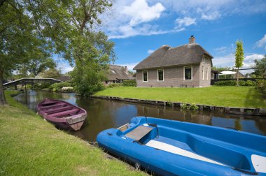 Traditional house in Giethoorn, Netherlands clipart