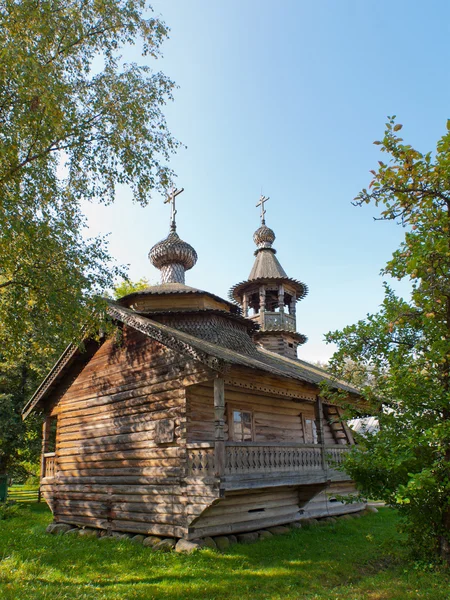 古代の木製ロシア教会. — ストック写真
