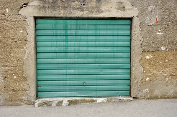 Drzwi garażowe — Zdjęcie stockowe