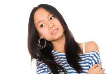 Asyalı kız bakmak bir kenara yakın çekim portre