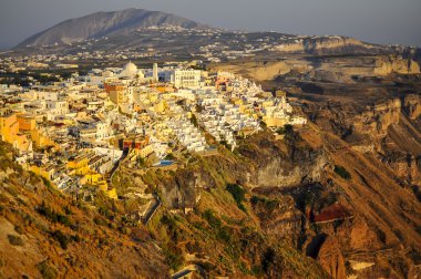 thira, santorini Panoraması. günbatımı fira üzerinde.