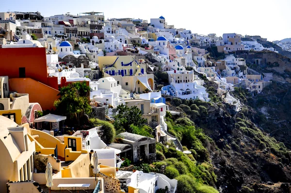 Vista del tradicional pueblo blanco de Santorini - Oia, Grecia Fotos de stock