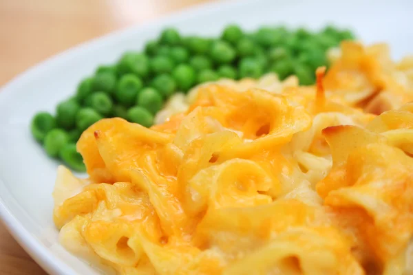 Cheesy Noodle Casserole Dish — Stock Photo, Image