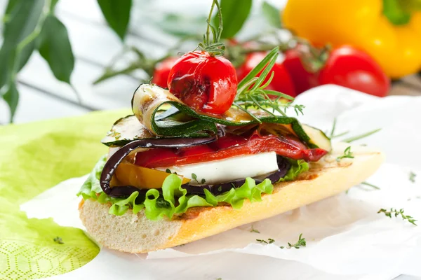 Grilled vegetables on toast — Stock Photo, Image