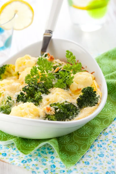 Broccoli and cauliflower gratin — Stock Photo, Image