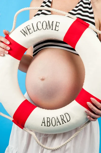 Graviditet. i väntan på barnets födelse Royaltyfria Stockbilder