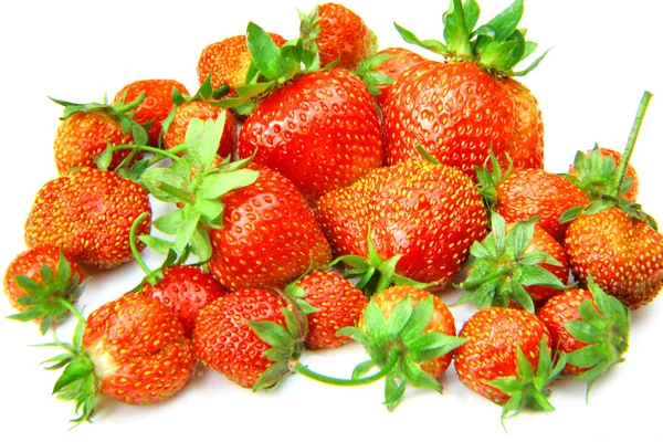 在白色背景上的花园草莓 — 图库照片