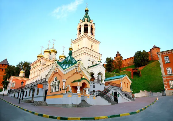 Iglesia Juan Bautista y Kremlin Nizhny Novgorod Rusia —  Fotos de Stock