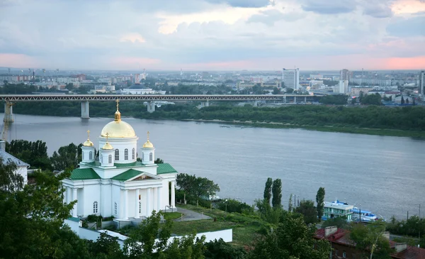 Vista do pôr do sol de Alekseevskaya Igreja de Anunciação Mosteiro — Fotografia de Stock