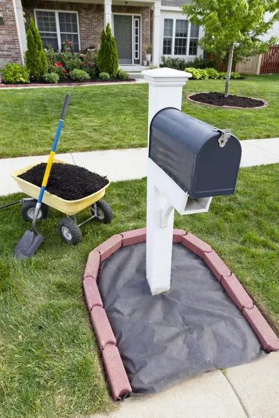 Remont skrzynki pocztowej — Zdjęcie stockowe