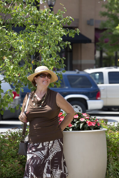 Older Lady with the hat