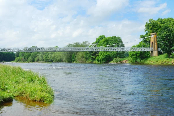 Ketting brug over de rivier de tweed — Stockfoto