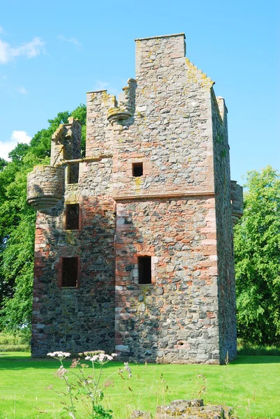 Greenknowe ruina torre desde el lado este — Foto de Stock