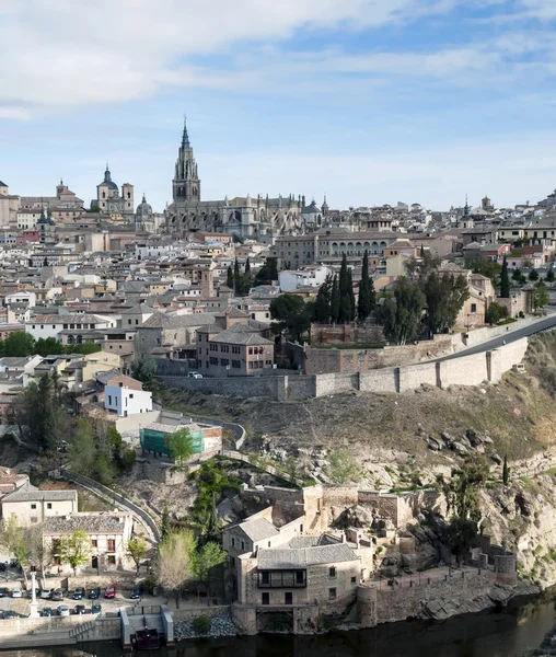 Vista de la ciudad española de Toledo — Foto de Stock