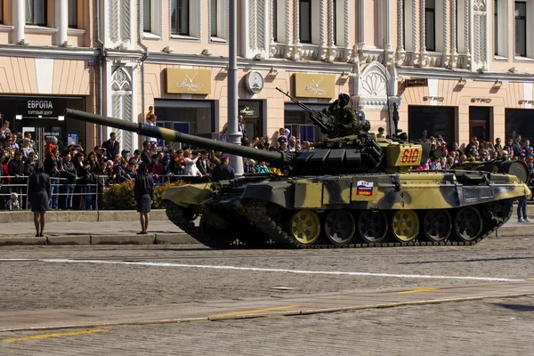 Танк Т-90 — стоковое фото