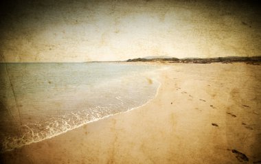altın kum ile uzun ıssız Beach Vintage deniz manzarası