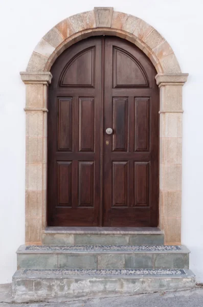 Bir Yunan Adası'nın geleneksel kapılar — Stok fotoğraf