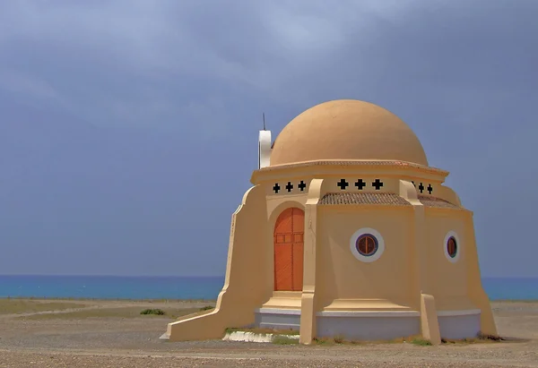 Andalusian chapel at the beach. — Stock Photo, Image
