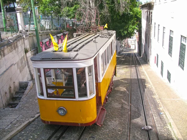 Tram à Lisbonne — Photo