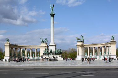 Budapeşte'de kahraman Meydanı