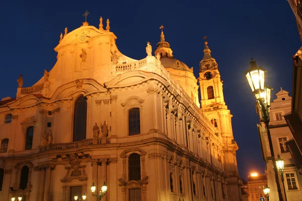 Kirche bei Nacht — Stockfoto