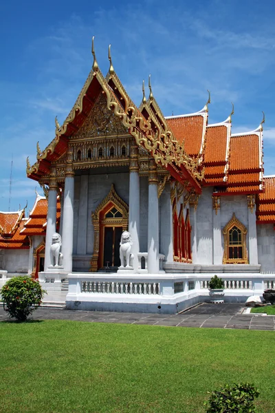 在曼谷的泰国佛教寺庙。 — 图库照片