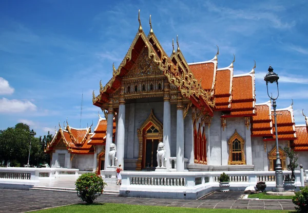 Thai Buddhist temple in Bangkok — Stock Photo, Image