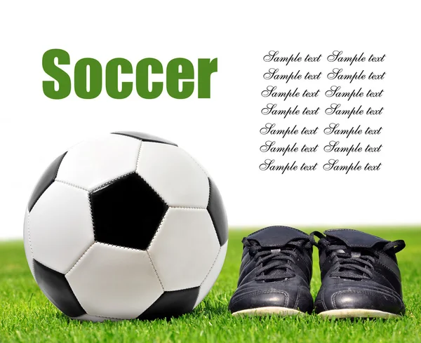 Piłki nożnej i buty — Zdjęcie stockowe