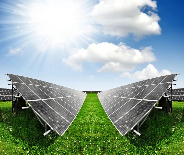 Paneles de energía solar —  Fotos de Stock