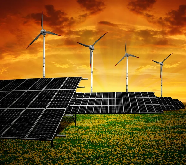 Painéis solares e turbina eólica — Fotografia de Stock