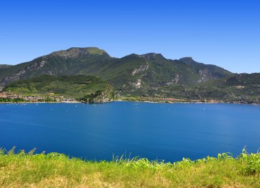 Lago di Garda clipart