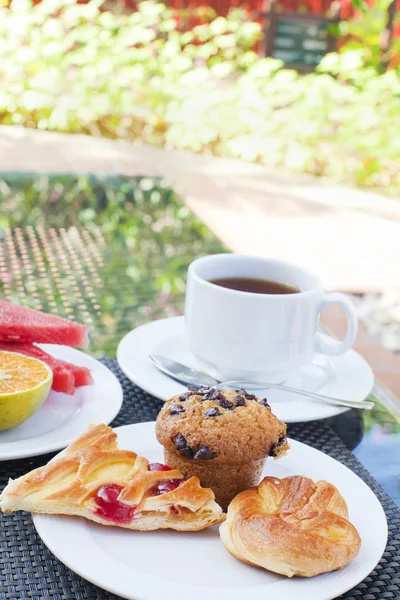 屋外での朝食 — ストック写真