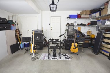 Garage band müzik donanımları