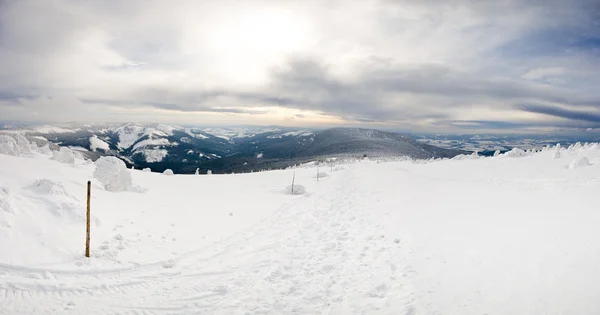 Panorama på snieznik berg slutta — Stockfoto