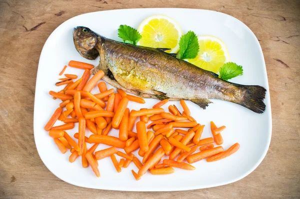 Baked trout — Stock Photo, Image