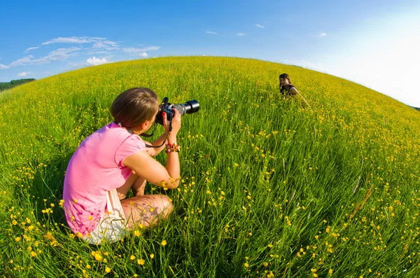 Two young women during the photo session — Stock Photo, Image