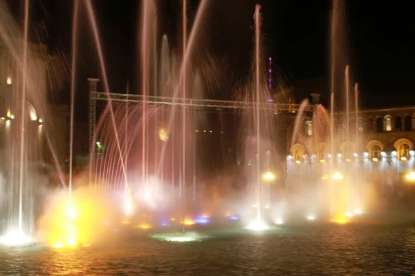Zingen fonteinen in Jerevan — Stockfoto