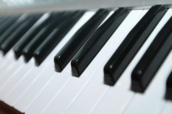 Close up of a piano keyboard — Stock Photo, Image