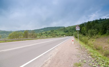 Karpat Dağları (Ukrayna yola)