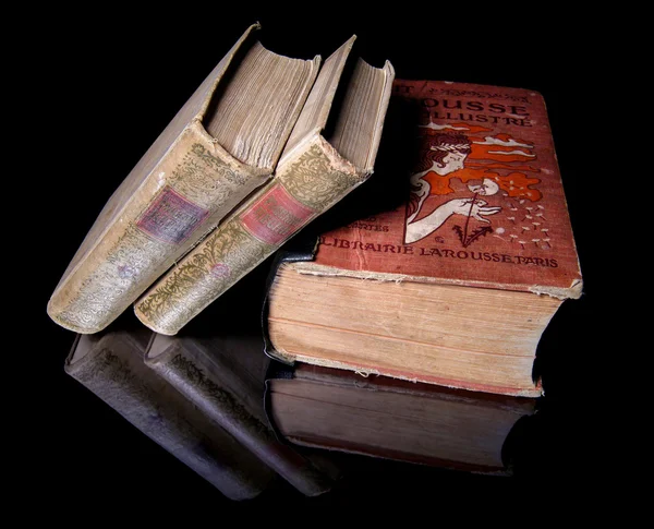 Trei cărți vechi — Fotografie, imagine de stoc